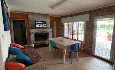 Finca con casa, galpón, animales y frutales-