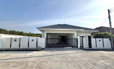 3 Bedroom House for sale at Garden Place Village