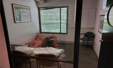Excelente oficina piso completo Providencia