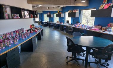 Excelente oficina piso completo Providencia