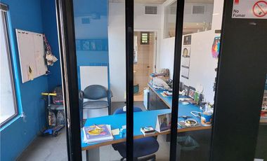 Excelente oficina piso completo Providencia
