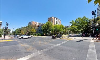 Excelente oficina piso completo Providencia