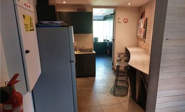 Excelente oficina piso completo Providencia