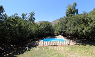 Acogedora Parcela en comunidad ecológica águila sur, emplazada dentro de un frondoso bosque nativo en el cerro
