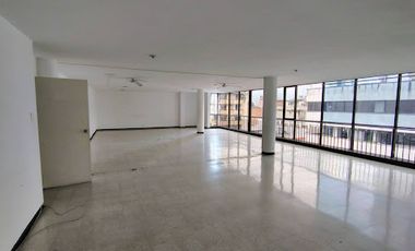 ARRIENDO de OFICINAS en MedellÃ­n