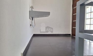 Casa sola en renta en Izcalli Ecatepec, Ecatepec de Morelos, México