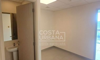 Arrienda oficina en céntrico sector