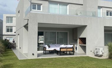 Town House en Pilara - Mallmann Propiedades