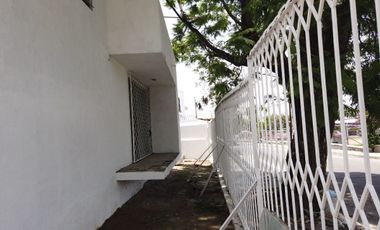 PROPIEDAD EN ESQUINA FRENTE PARQUE. INVIERTE EN RENTABILIDAD MAS PLUSVALIA INMED