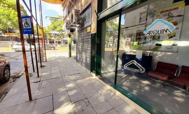 Florida Mitre - Excelente ubicación - Local en esquina sobre Av. Maipú!