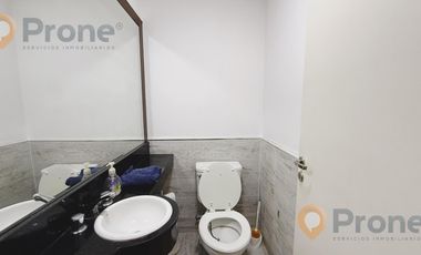 Oficina en planta alta