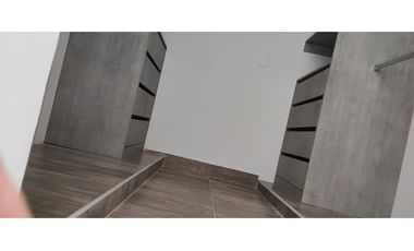 Casa en Venta,  Loma de los Bernal en Medellín