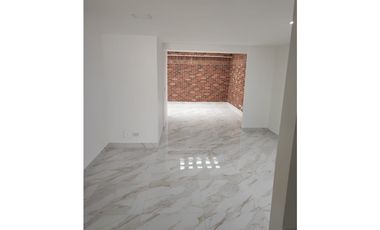 Casa en Venta,  Loma de los Bernal en Medellín