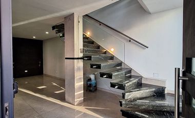 VENTA DE CASA DE 4 RECAMARAS CON SALON DE USOS MULTIPLES TECHADO EN A.CEMENTERA