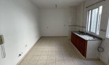 Departamento en Alquiler 3 Ambientes Centrico Amplio