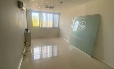 Oficina / consultorio en edificio Medico con todos los servicios de salud