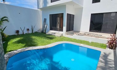 Casa en Venta  en Lomas de Cuernavaca, Morelos.