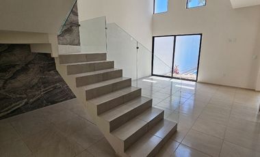 Casa en Venta  en Lomas de Cuernavaca, Morelos.