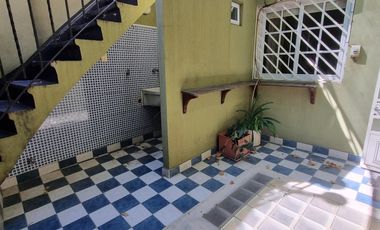 Casa estilo art Deco en esquina