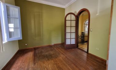 Casa estilo art Deco en esquina