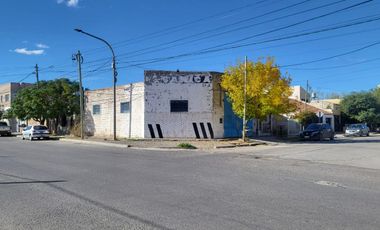 Galpón en alquiler en Domuyo y Saturnino Torres