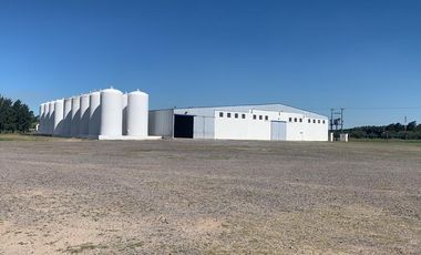 Excelente Planta Industrial en Actividad - San Pedro Bs As.