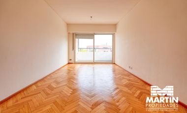 Departamento en alquiler en S. Isidro 3 amb con cochera