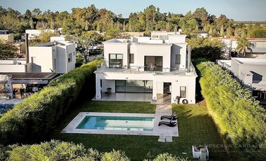 Casa en Alquiler de 6 ambientes en La Reserva Cardales