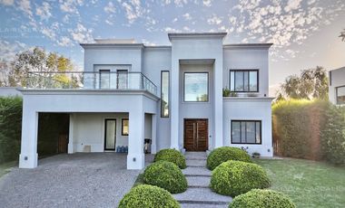 Casa en Alquiler de 6 ambientes en La Reserva Cardales