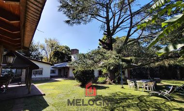Quinta en Venta con Local Comercial