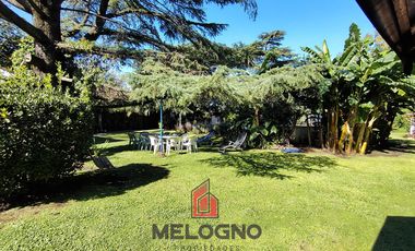 Quinta en Venta con Local Comercial
