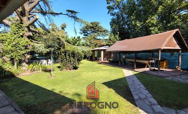 Quinta en Venta con Local Comercial