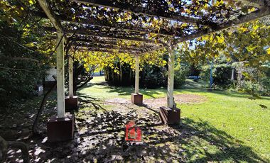Quinta en Venta con Local Comercial