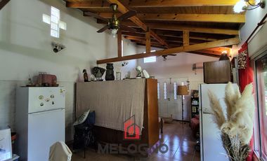 Quinta en Venta con Local Comercial