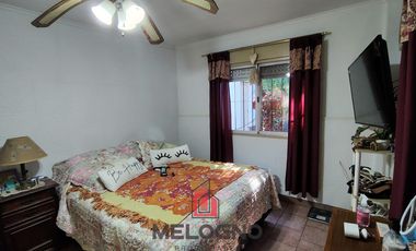 Quinta en Venta con Local Comercial