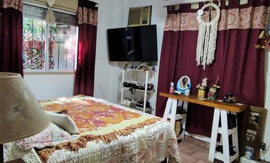 Quinta en Venta con Local Comercial