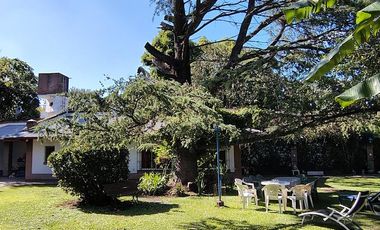Quinta en Venta con Local Comercial