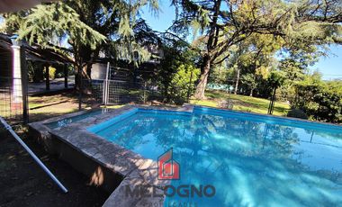 Quinta en Venta con Local Comercial