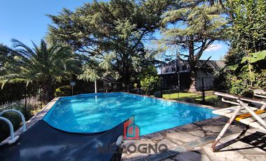 Quinta en Venta con Local Comercial