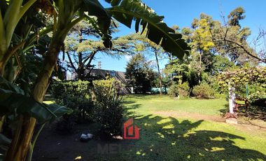 Quinta en Venta con Local Comercial