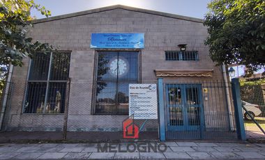Quinta en Venta con Local Comercial