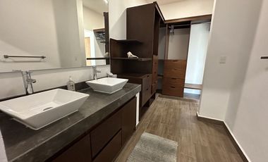 EN VENTA TOWN HOUSE EN PRIVADA 