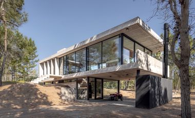 Casa en VENTA en VILLAROBLES, a 15 km de Pinamar !
