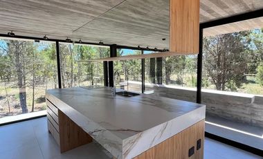 Casa en VENTA en VILLAROBLES, a 15 km de Pinamar !