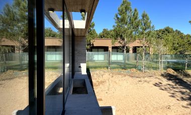 Casa en VENTA en VILLAROBLES, a 15 km de Pinamar !