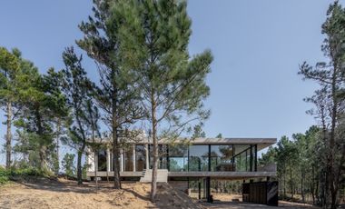 Casa en VENTA en VILLAROBLES, a 15 km de Pinamar !