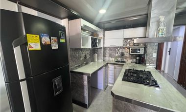VENDO APARTAMENTO REMODELADO EDIFICIO TOCAHAGUA LAGUITO