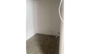 Habitación para estudiantes en Medellín barrio los colores en renta