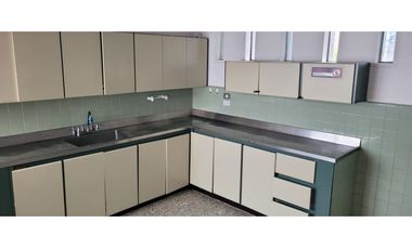 Habitación para estudiantes en Medellín barrio los colores en renta