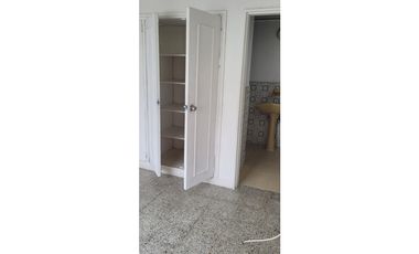 Habitación para estudiantes en Medellín barrio los colores en renta
